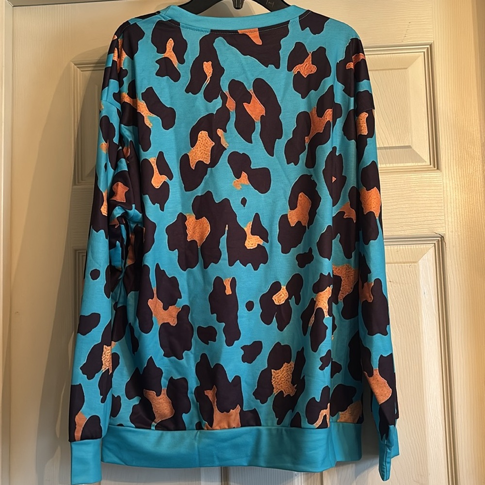 Blue leopard Sweatshirt - Picture 4 of 4